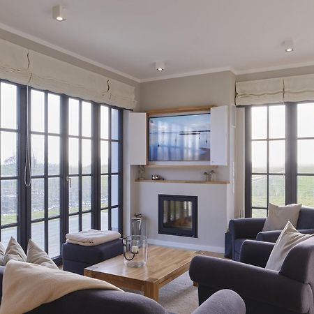 Reetland Am Meer - Luxusplus Reetdachvilla Mit 4 Schlafzimmern, Aussensauna, Loungebereich Und Kamin G07 Dranske Zewnętrze zdjęcie