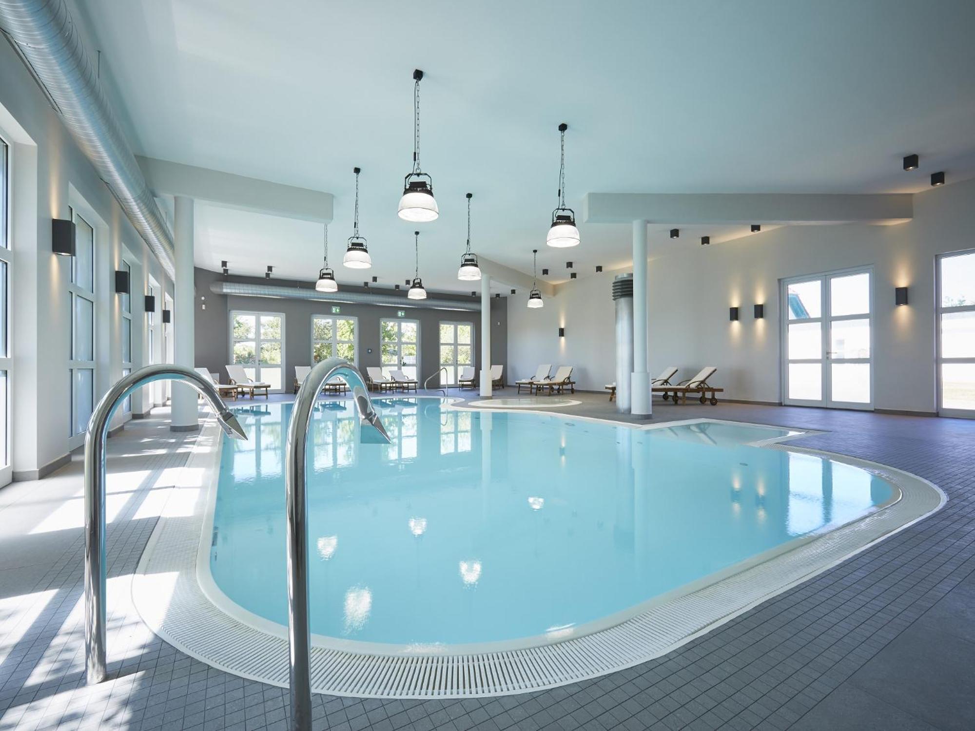 Reetland Am Meer - Luxusplus Reetdachvilla Mit 4 Schlafzimmern, Aussensauna, Loungebereich Und Kamin G07 Dranske Zewnętrze zdjęcie