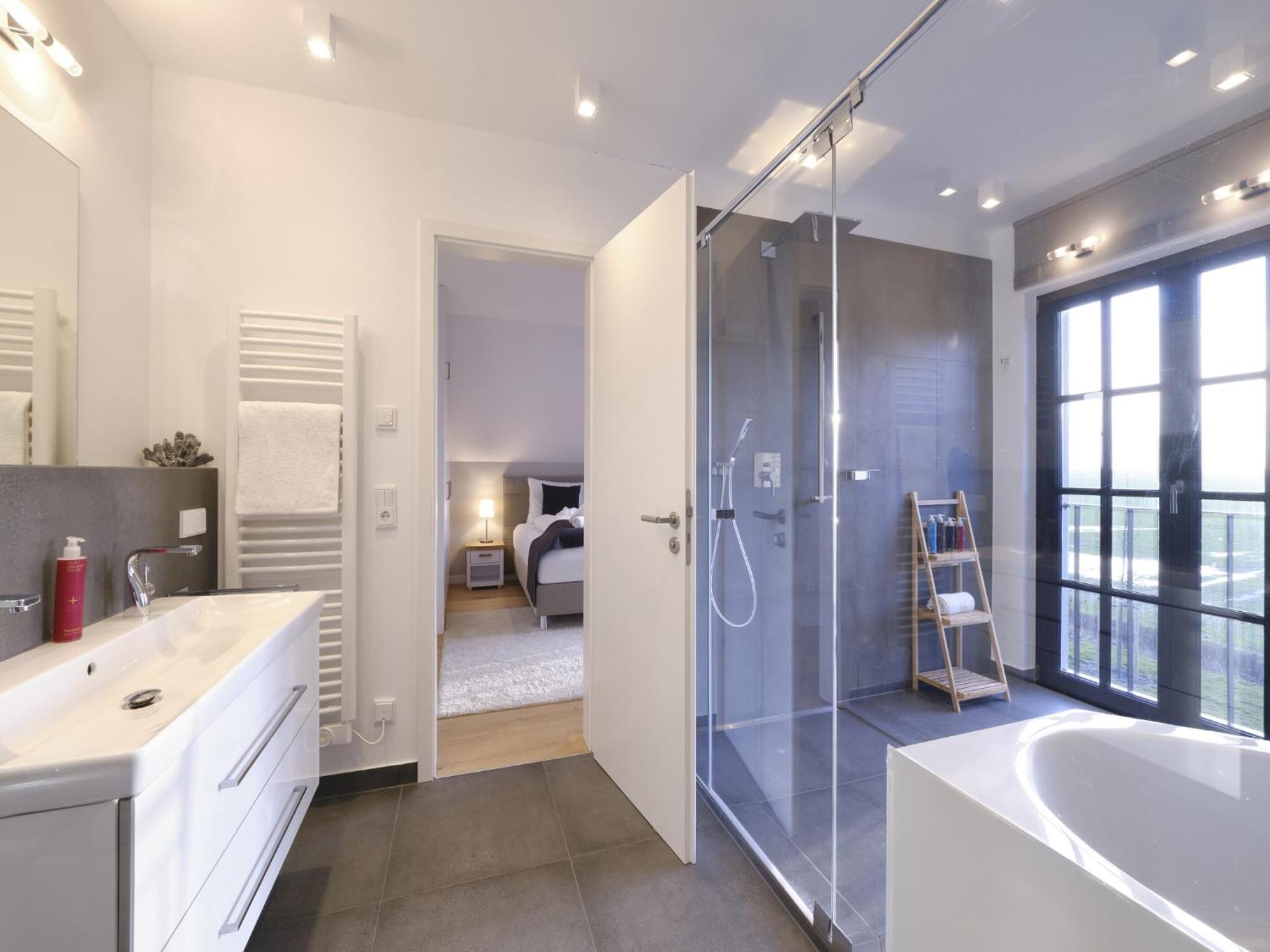 Reetland Am Meer - Luxusplus Reetdachvilla Mit 4 Schlafzimmern, Aussensauna, Loungebereich Und Kamin G07 Dranske Zewnętrze zdjęcie