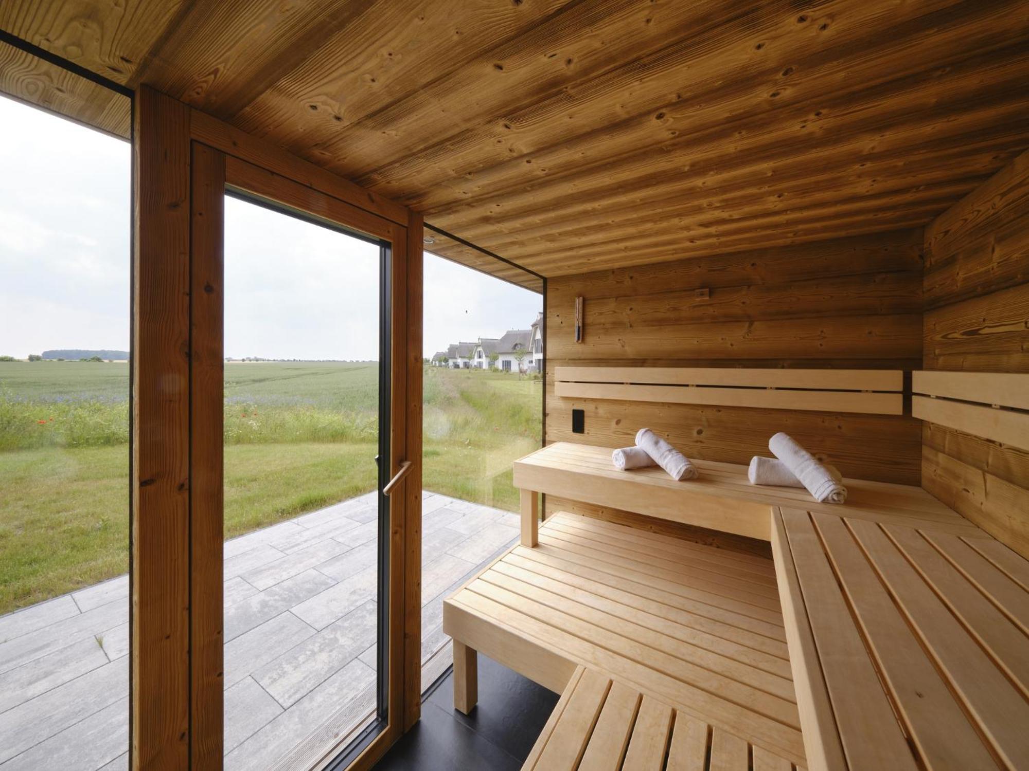 Reetland Am Meer - Luxusplus Reetdachvilla Mit 4 Schlafzimmern, Aussensauna, Loungebereich Und Kamin G07 Dranske Zewnętrze zdjęcie